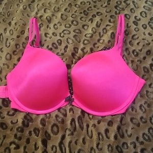 Victoria's Secret very sexy pushup bra